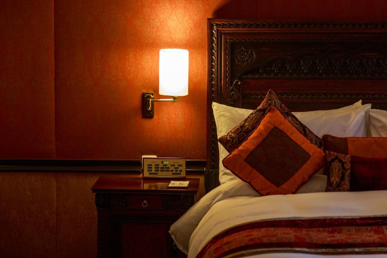 Islamabad Serena Hotel ภายนอก รูปภาพ
