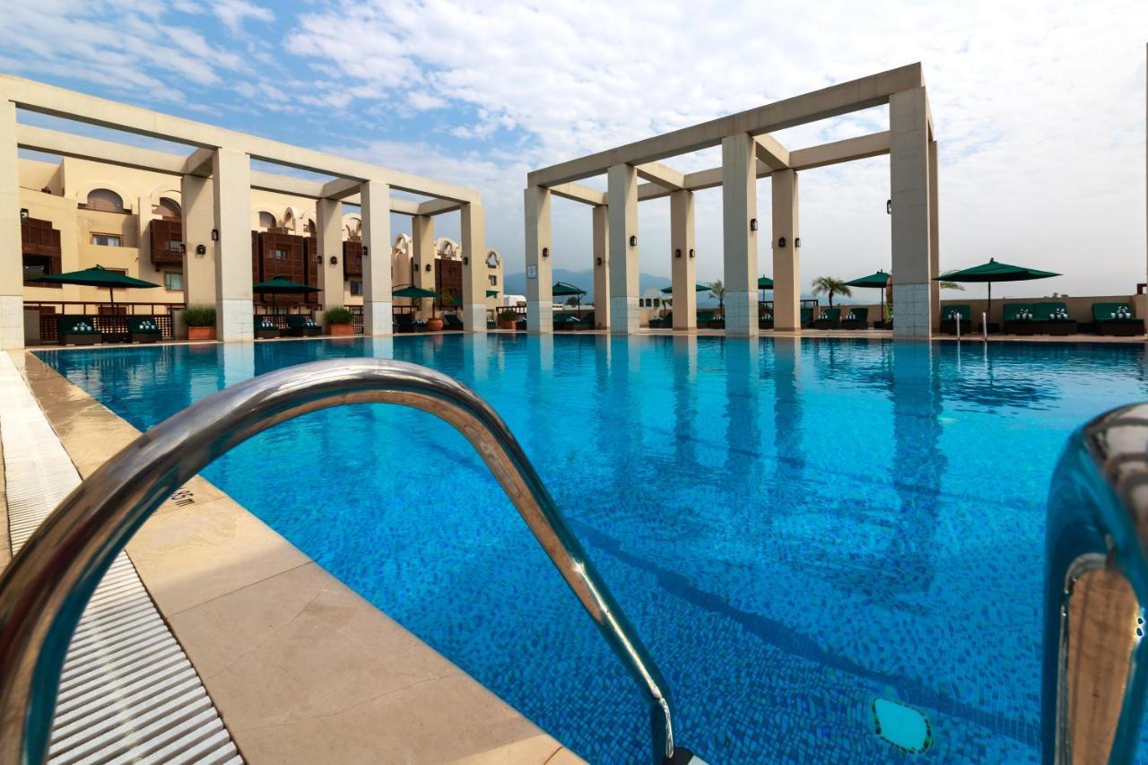 Islamabad Serena Hotel ภายนอก รูปภาพ