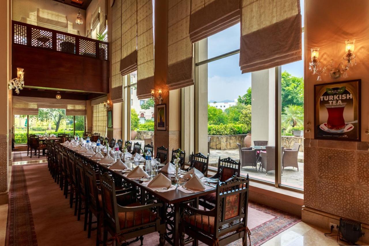 Islamabad Serena Hotel ภายนอก รูปภาพ