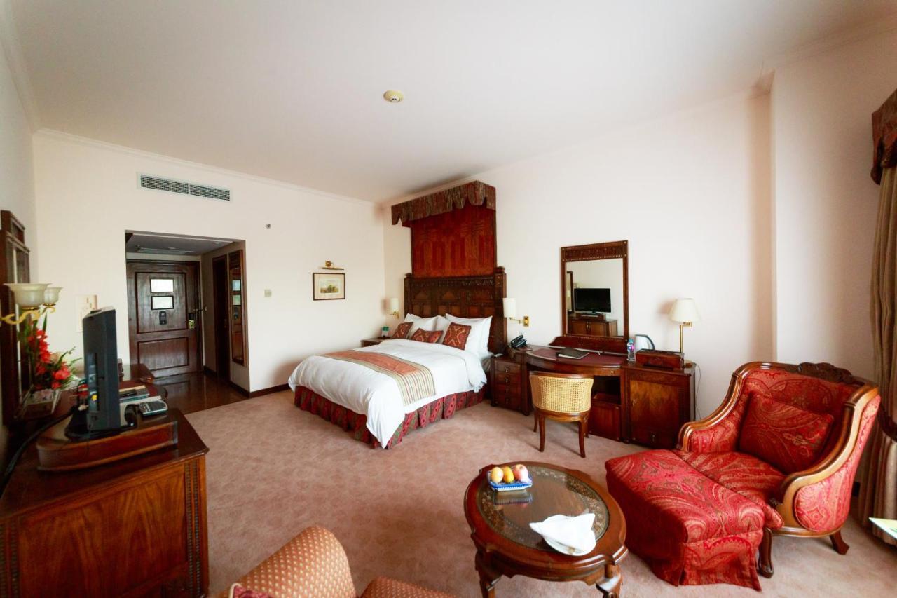 Islamabad Serena Hotel ภายนอก รูปภาพ